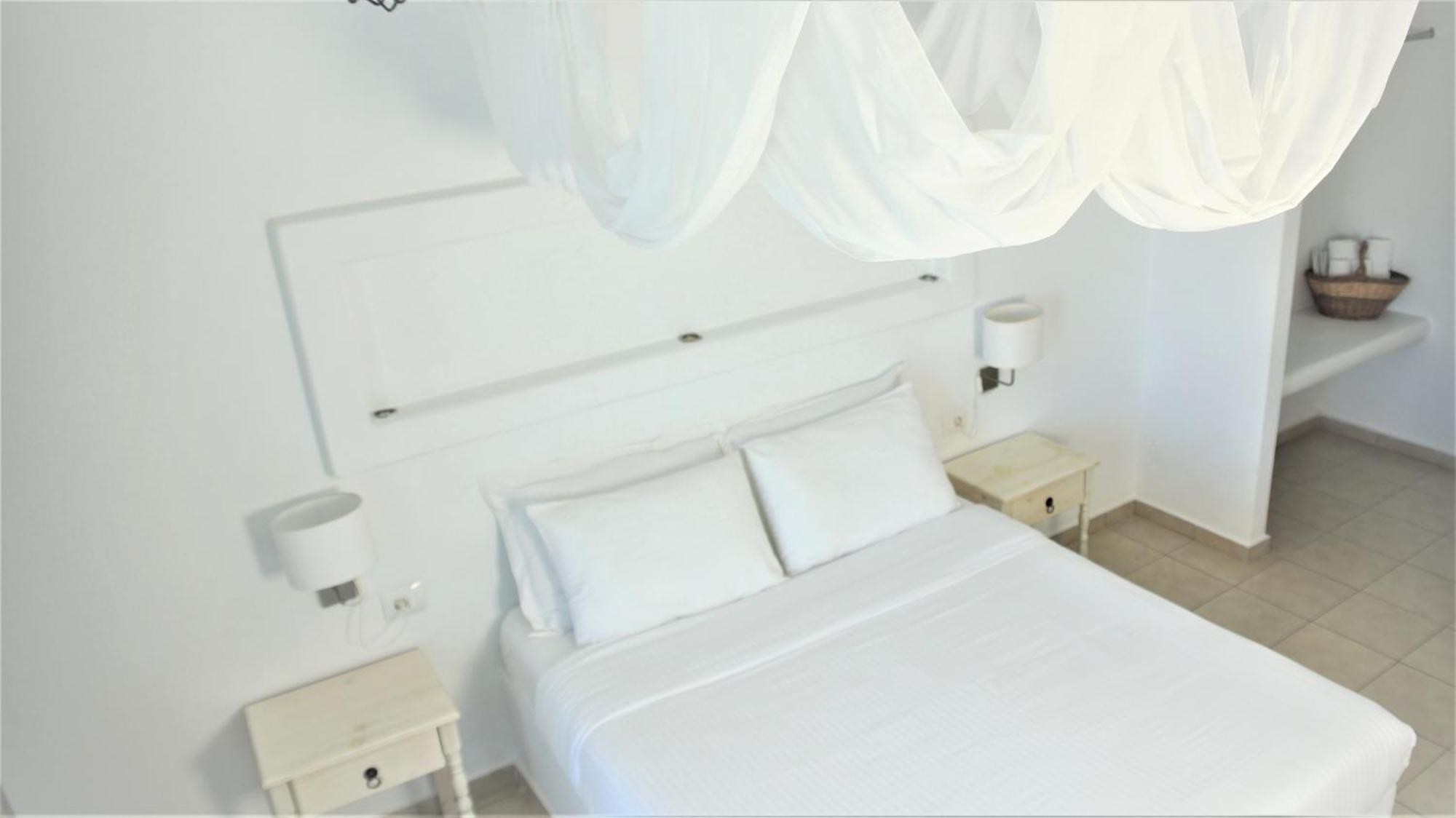 Harmony Hotel Sarande Ngoại thất bức ảnh