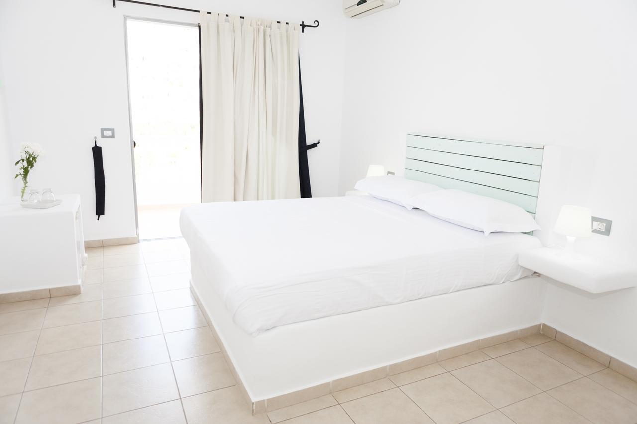 Harmony Hotel Sarande Ngoại thất bức ảnh